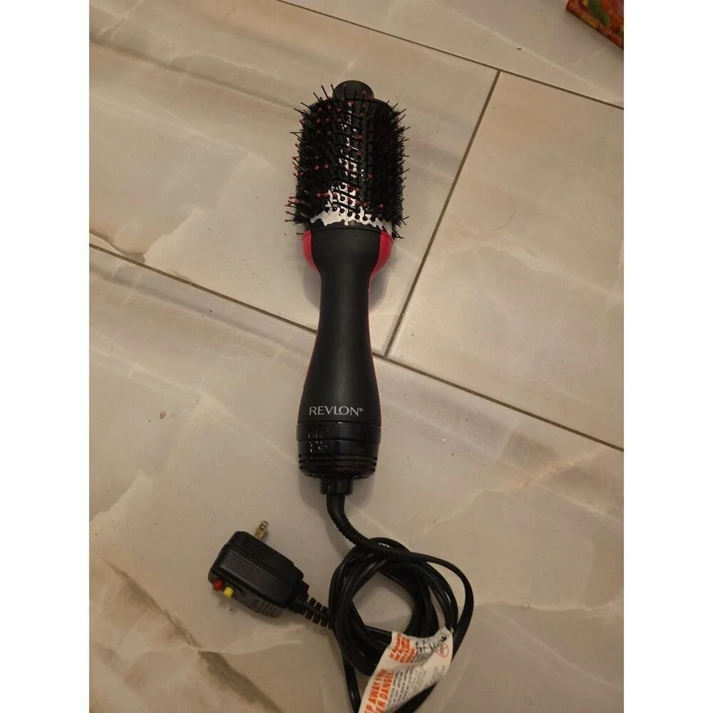 REVLON One-Step Hair Dryer‎ & Volumizer Titanium Max Edition RVDR5282 B3